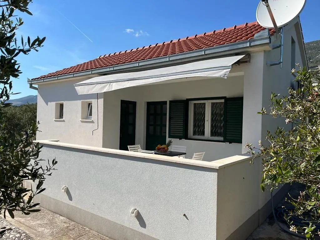 City Apartment Nature Kastela Holiday home