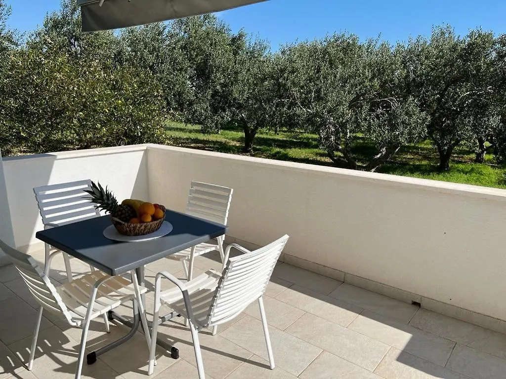 City Apartment Nature Kastela