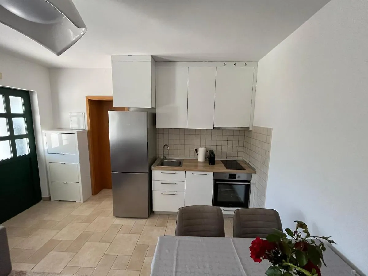 City Apartment Nature Kastela 0*,